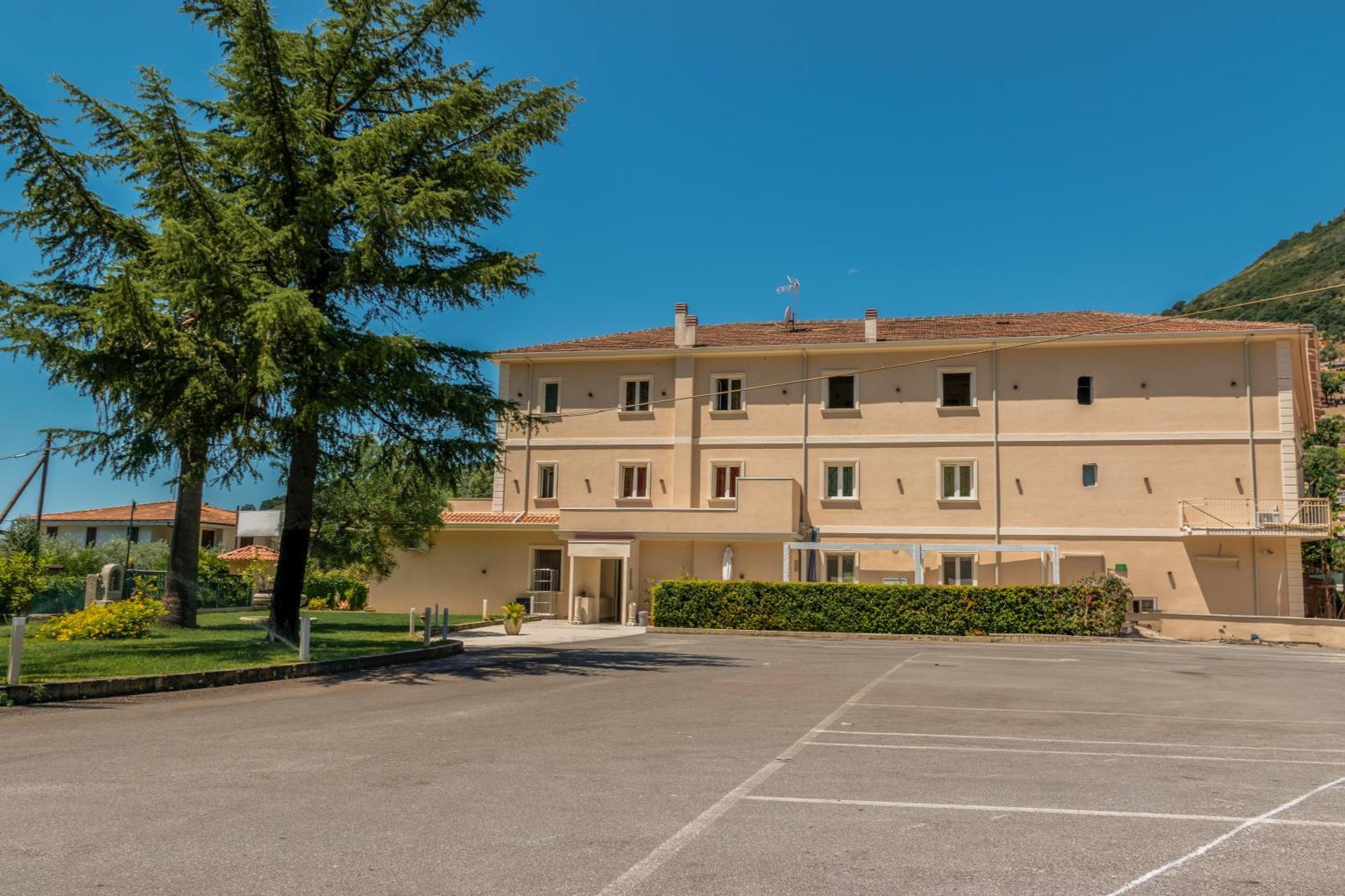 Hotel Ristorante La Mimosa Lamezia Terme Exterior photo